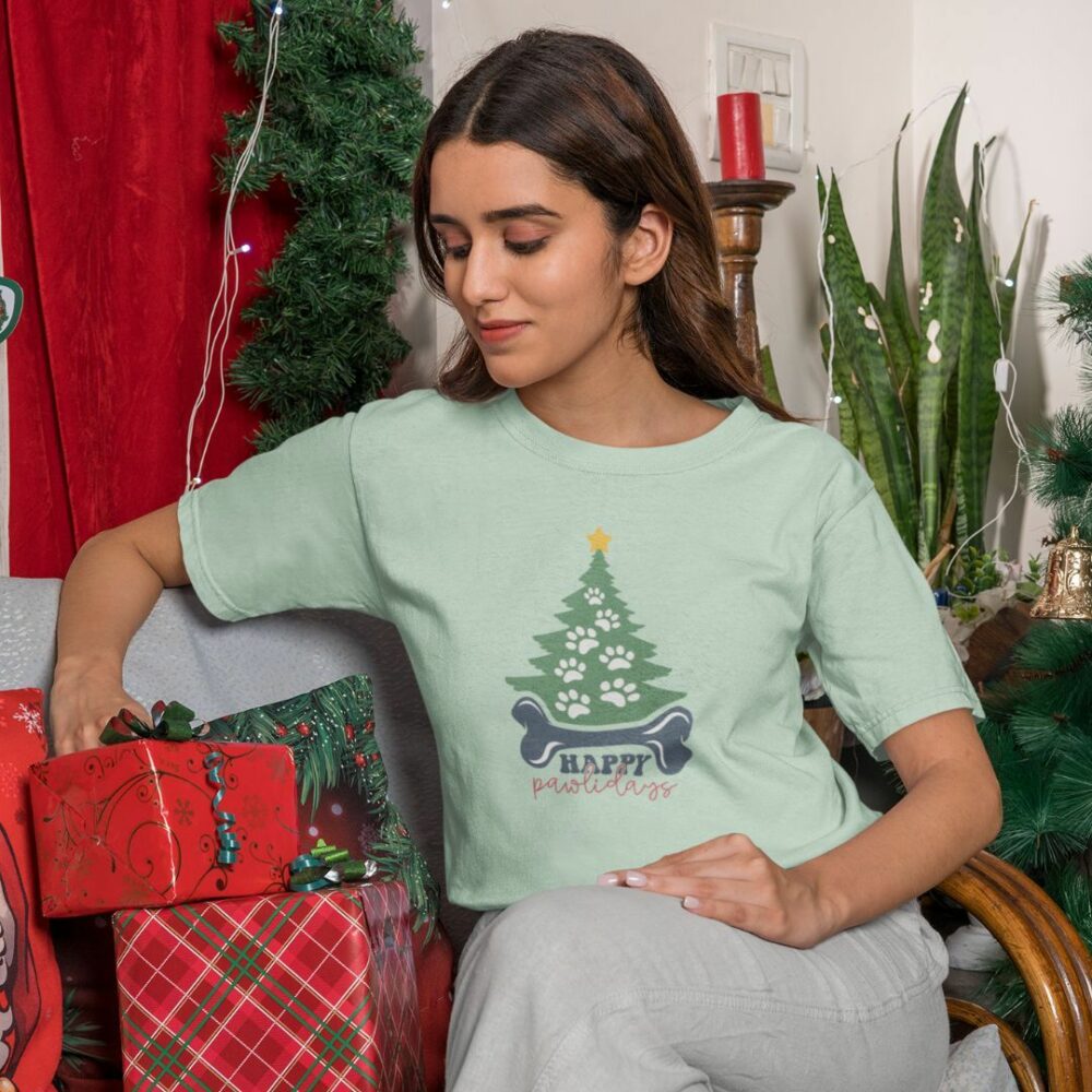 Happy Pawlidays Tshirt